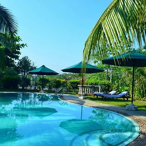 Asian Jewel Boutique Hotel